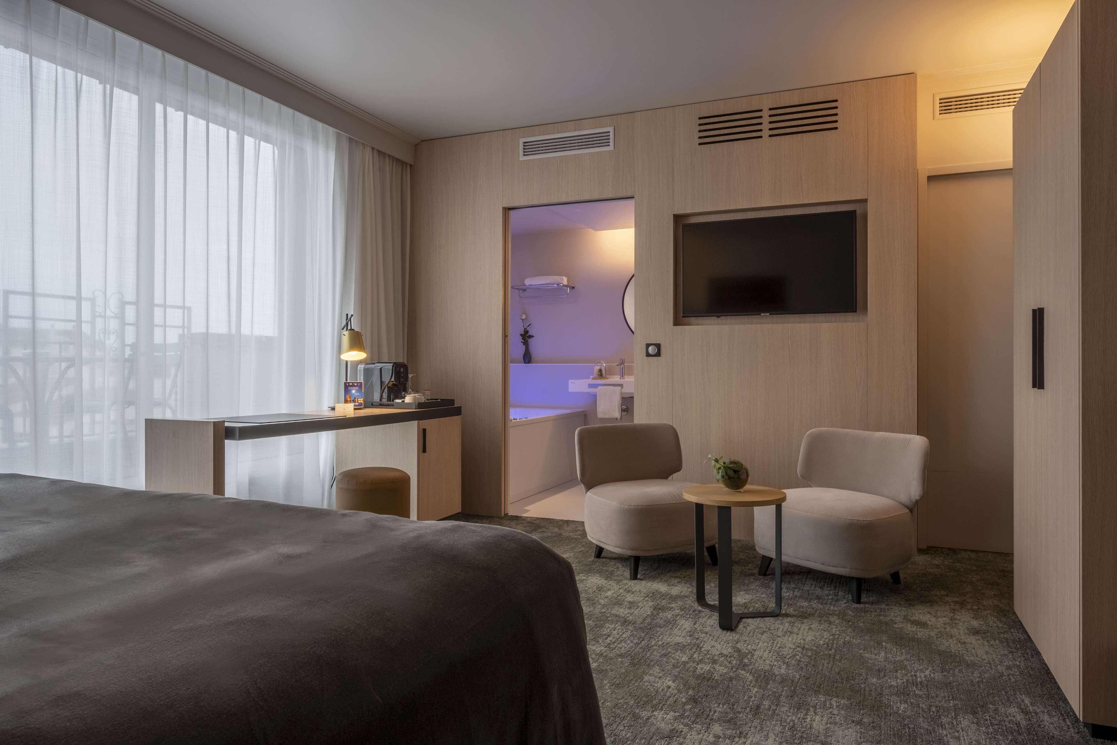 Le Masq Hotel Best Western Premier Ла Рошел Екстериор снимка